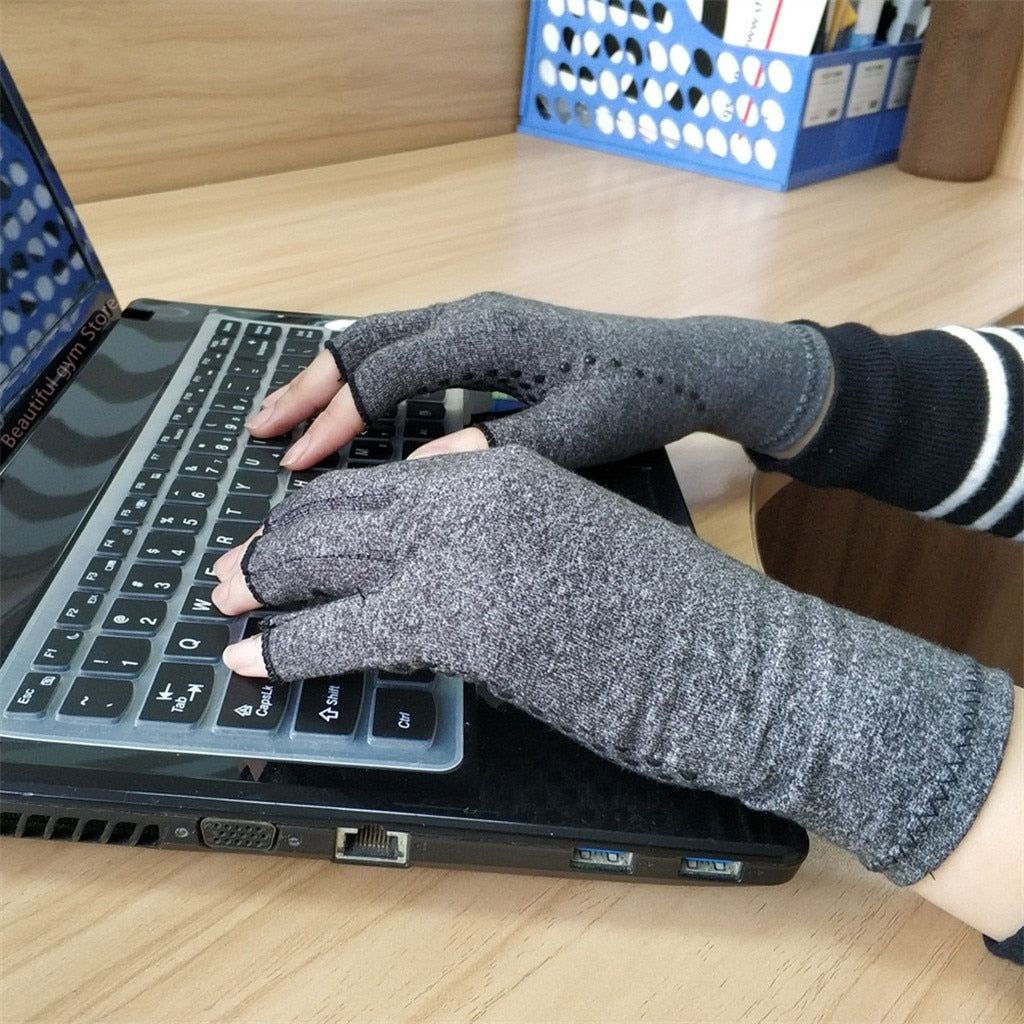Guantes de compresión para aliviar el dolor articular
